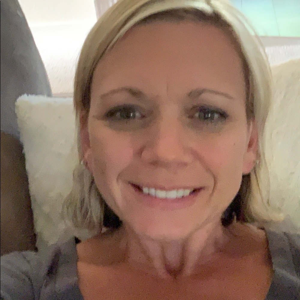 Meet your Posher, Denae